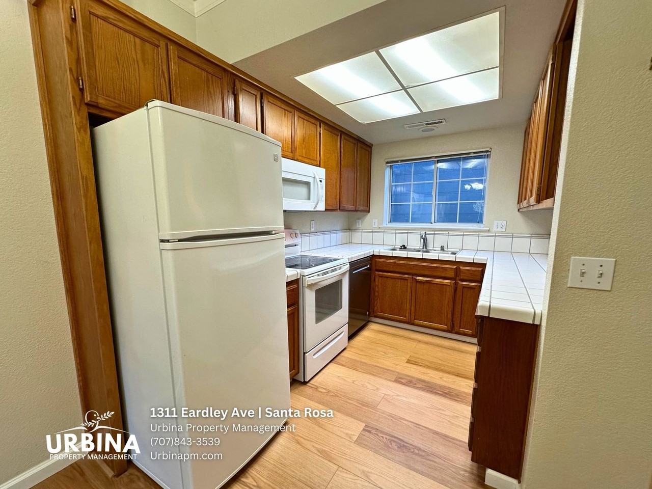 1311 Eardley Ave - Photo 2 of 16