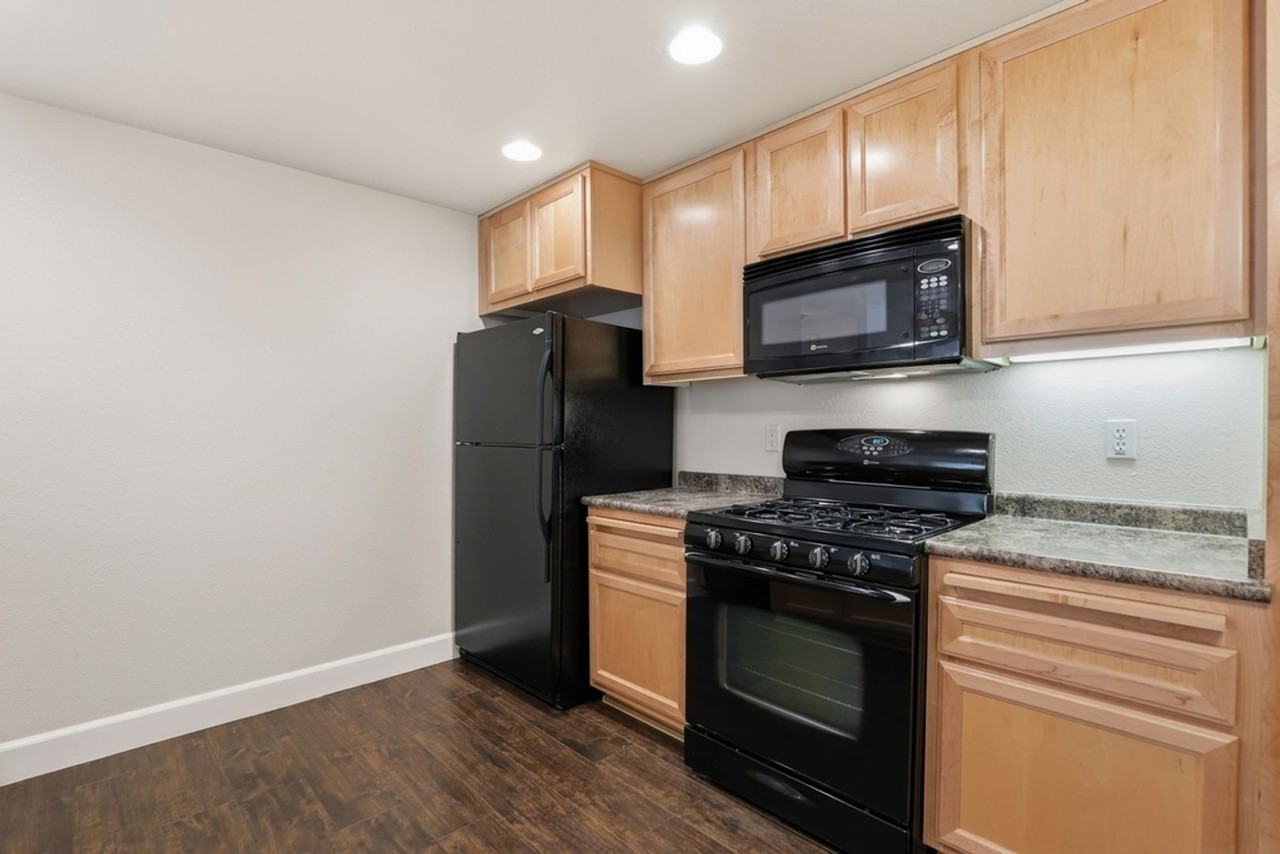 The Phoenician Collection - Photo 7 of 50