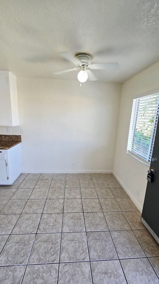 5683 Park Pl #6 - Photo 5 of 28