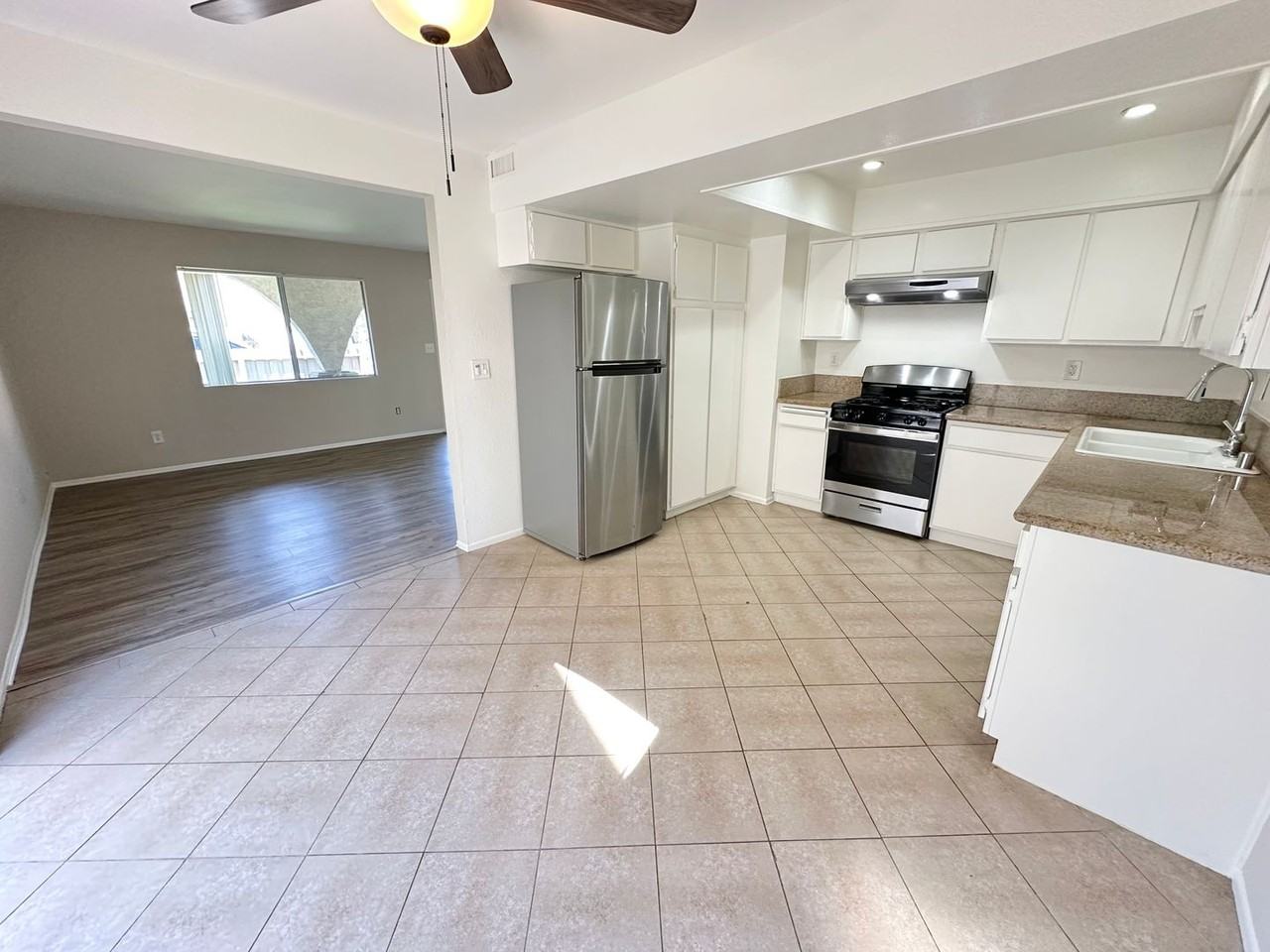 Spacious 3 - Photo 5 of 38