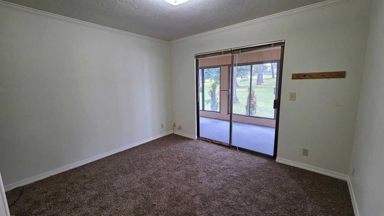 12027 N Avondale Loop - Photo 6 of 9