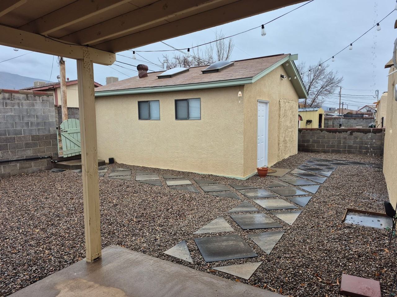 1516 Lincoln Ave - Photo 4 of 23