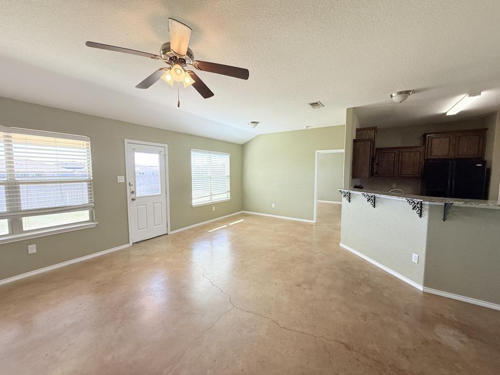 3202 Rockwall Dr - Photo 5 of 40