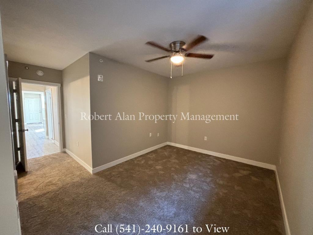 2601 Sw Hailey Ave ##103 - Photo 4 of 10