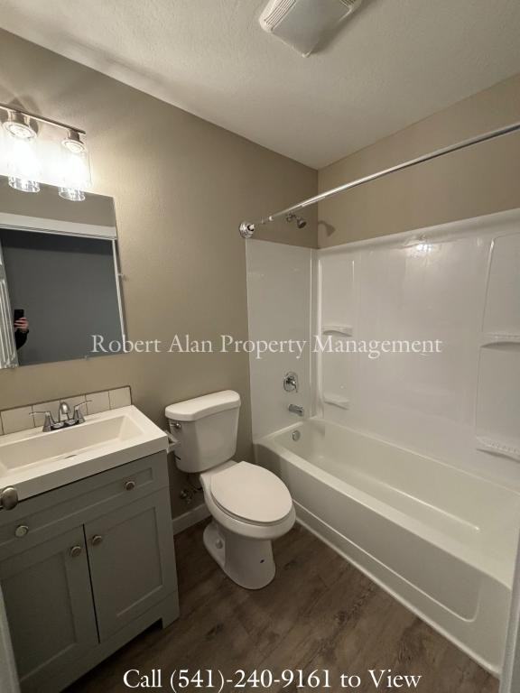 2601 Sw Hailey Ave ##103 - Photo 7 of 10