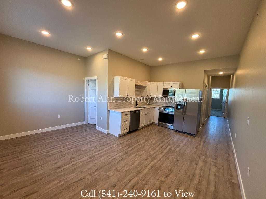 2601 Sw Hailey Ave ##213 - Photo 2 of 13