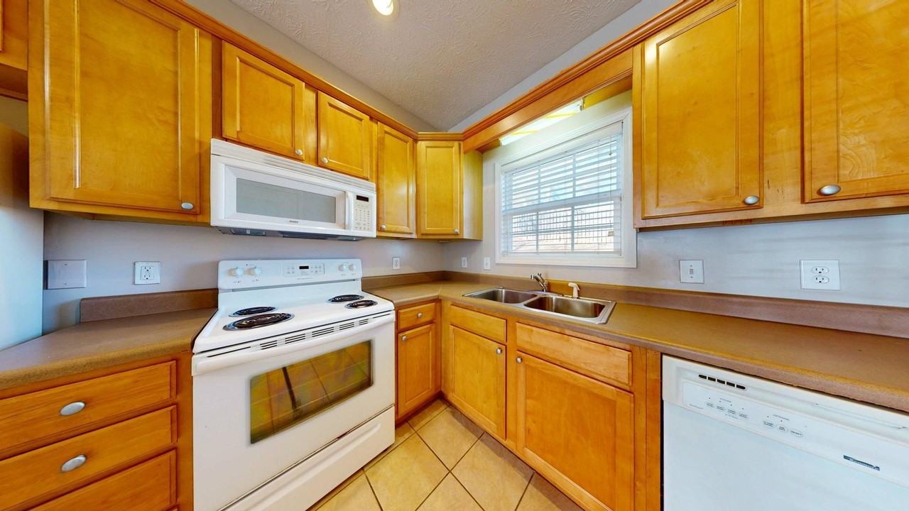 381 Jack Hampton Dr - Photo 6 of 24