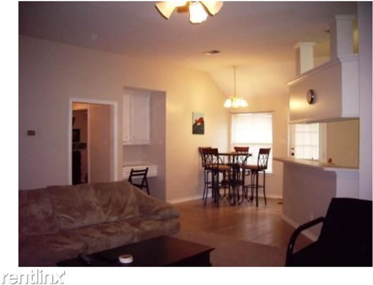 3313A Forestwood Dr - Photo 3 of 9