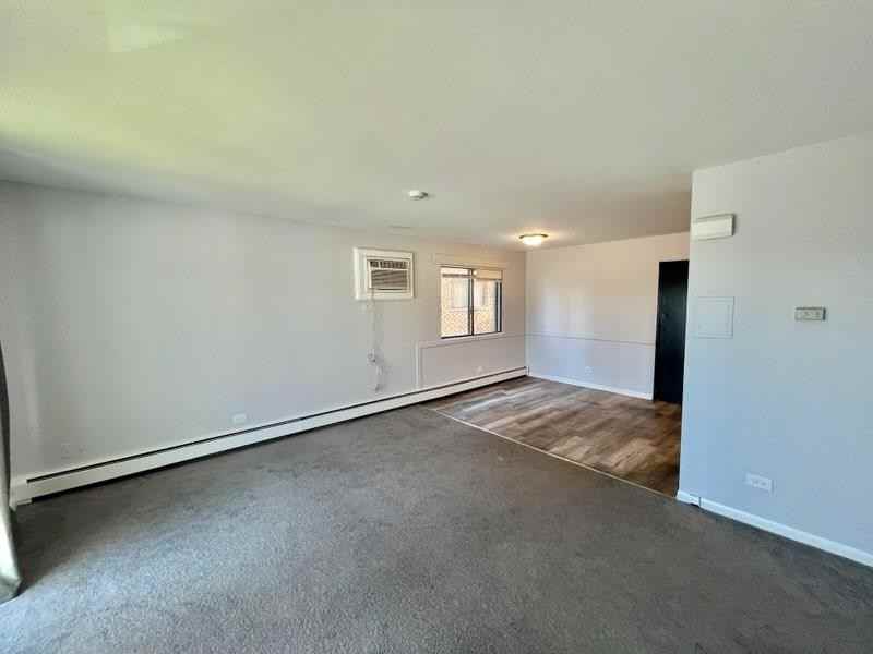 10604 S Oak Tree Dr - Photo 4 of 8