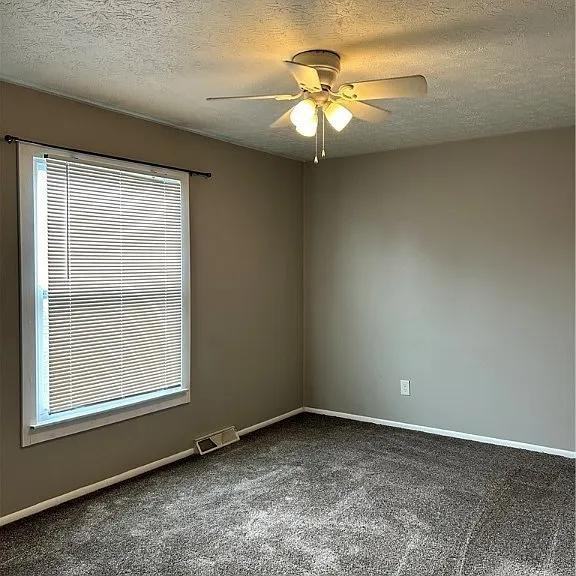 140 Ivy Hill Ln - Photo 7 of 13