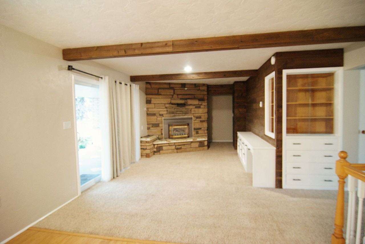 147 N 3900 E - Photo 5 of 23