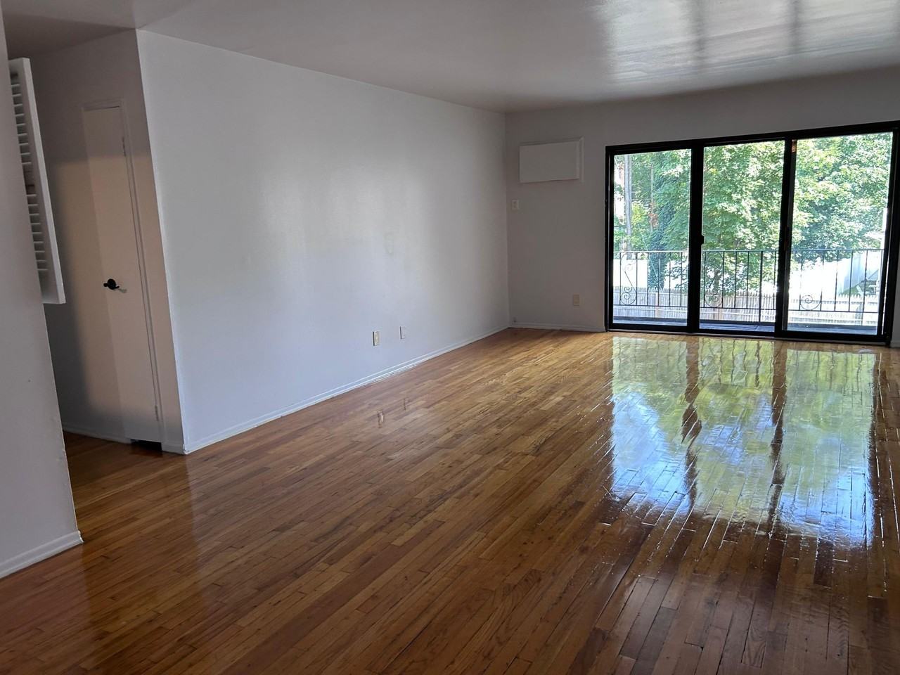 1106 Park Ave - Photo 3 of 11