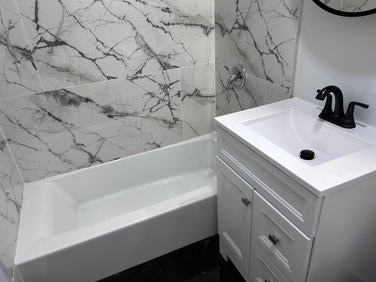 1106 Park Ave - Photo 7 of 11