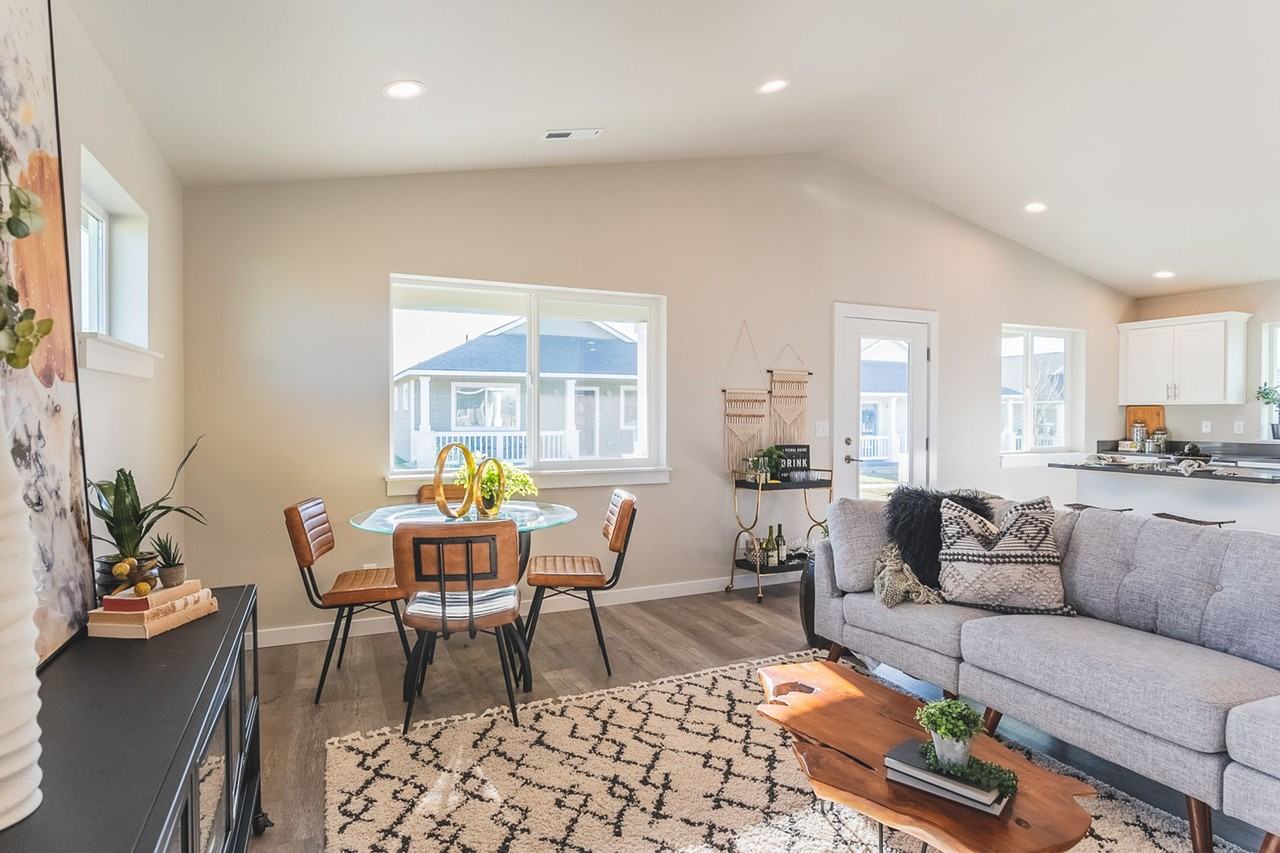 9th Ave Villas - Photo 7 of 41