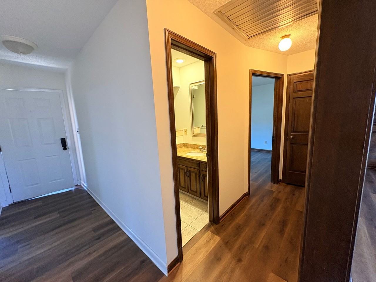 1312 Nw 6th St - Photo 7 of 21