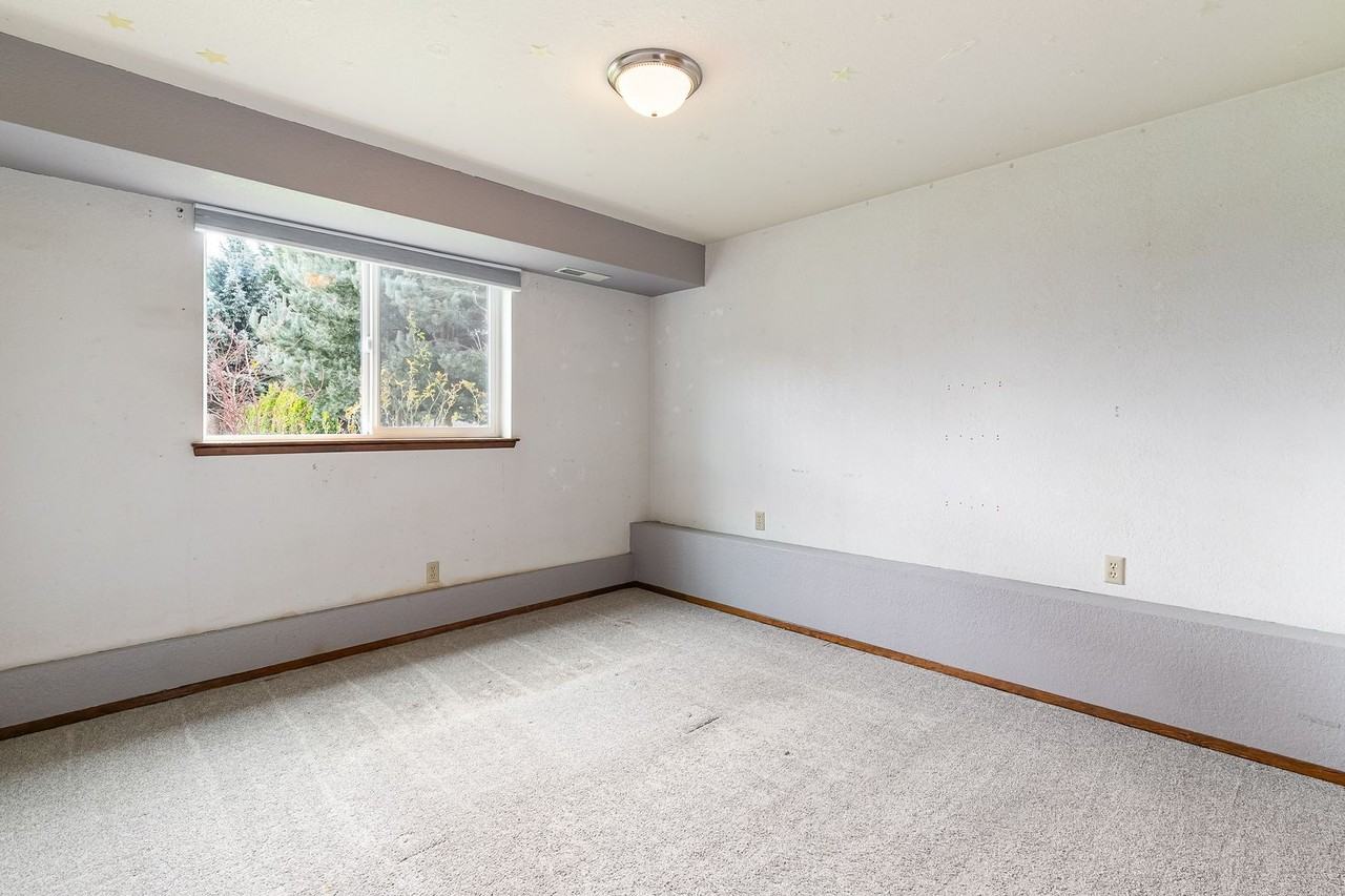 197 Bay Lyn Dr - Photo 5 of 10