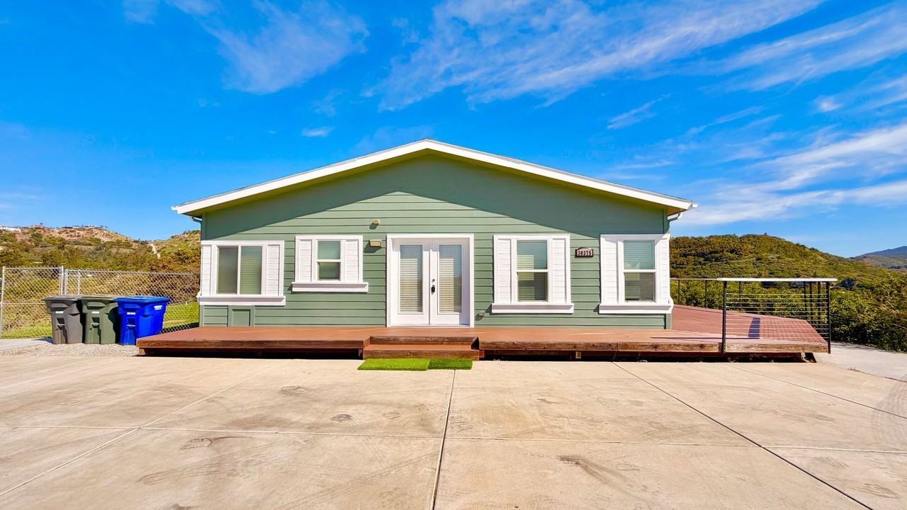 30375 Sagewood Rd - Photo 3 of 50