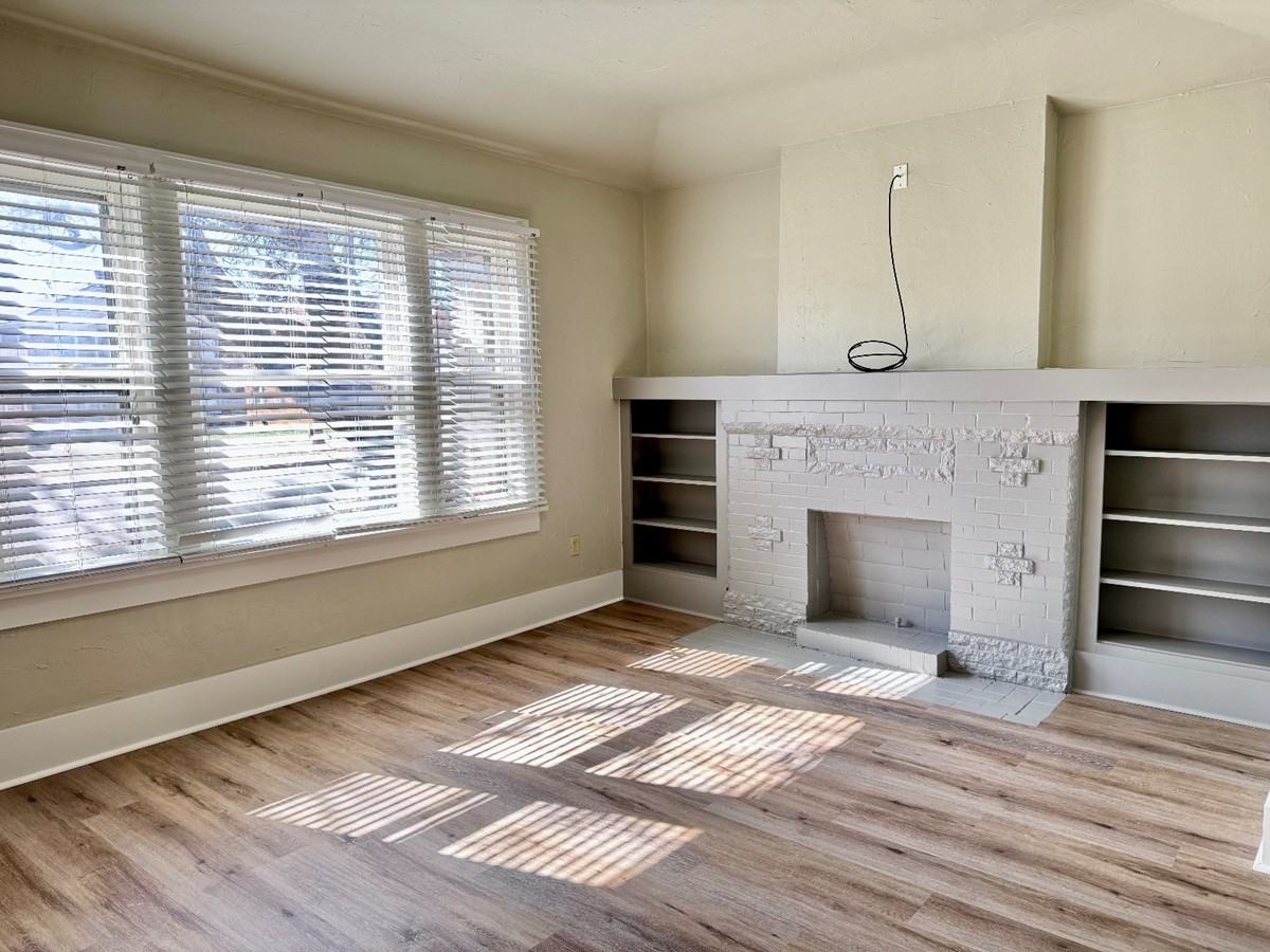 Nw 12th Pl - Photo 7 of 17