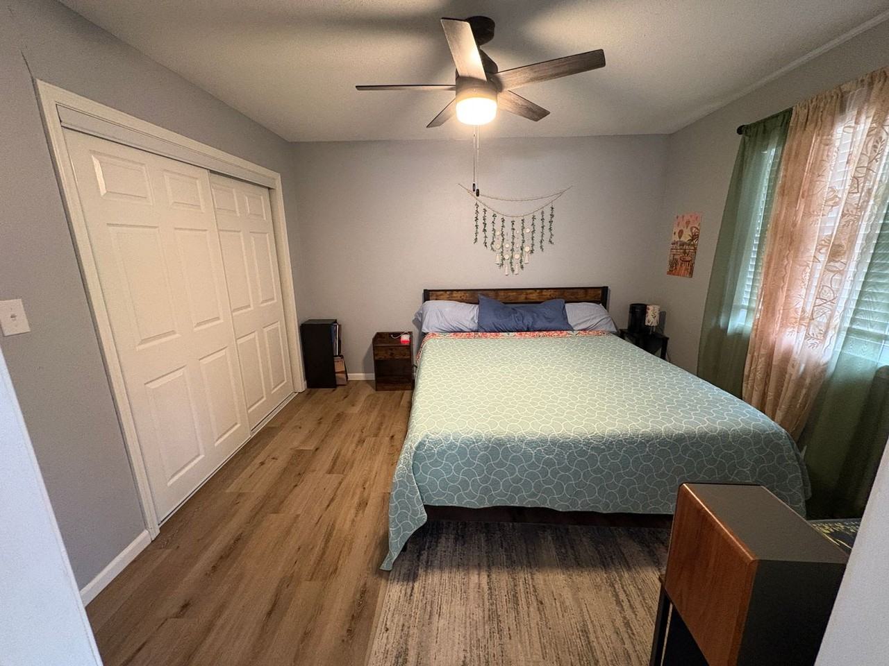 111 N Florene St - Photo 4 of 10