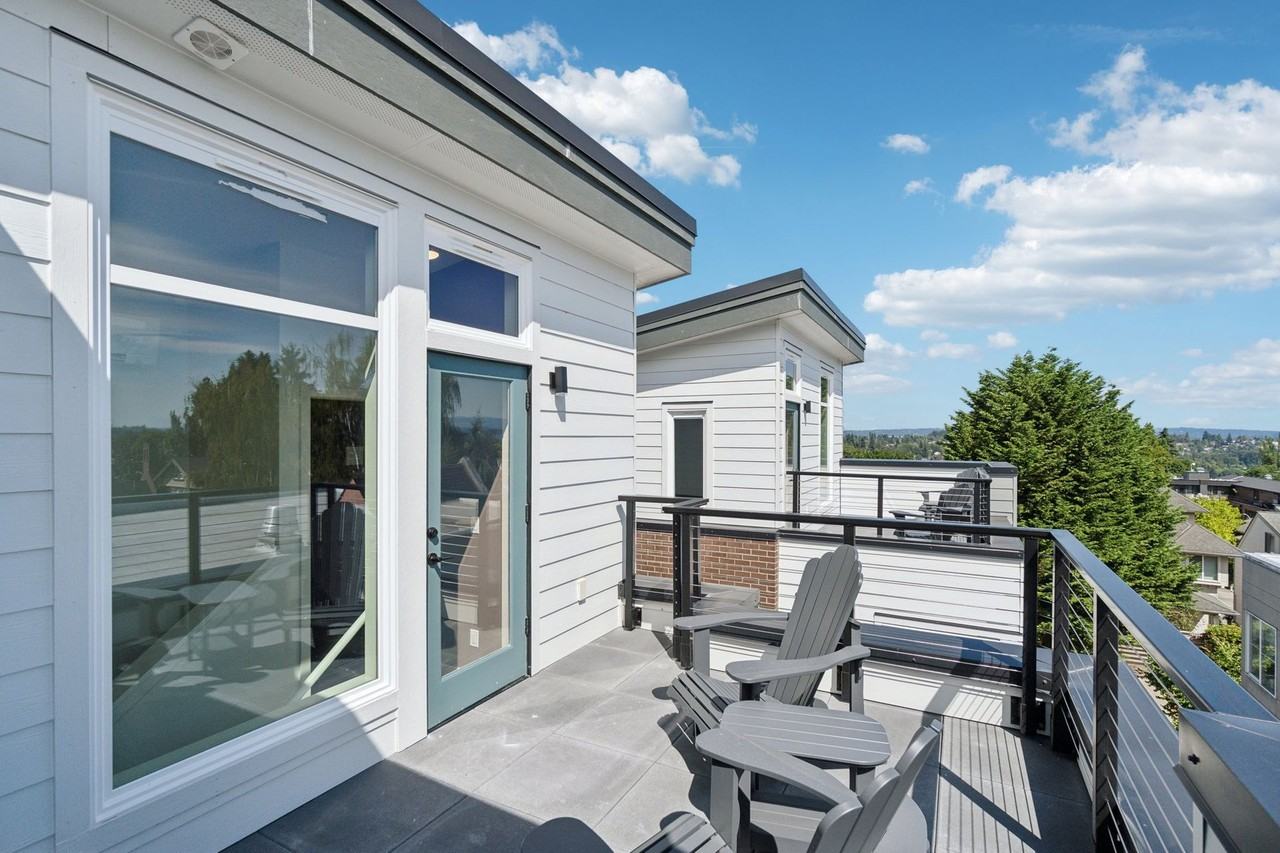 Modern Studio Living Just Steps from UW — The Row Apartments - Photo 5 of 50