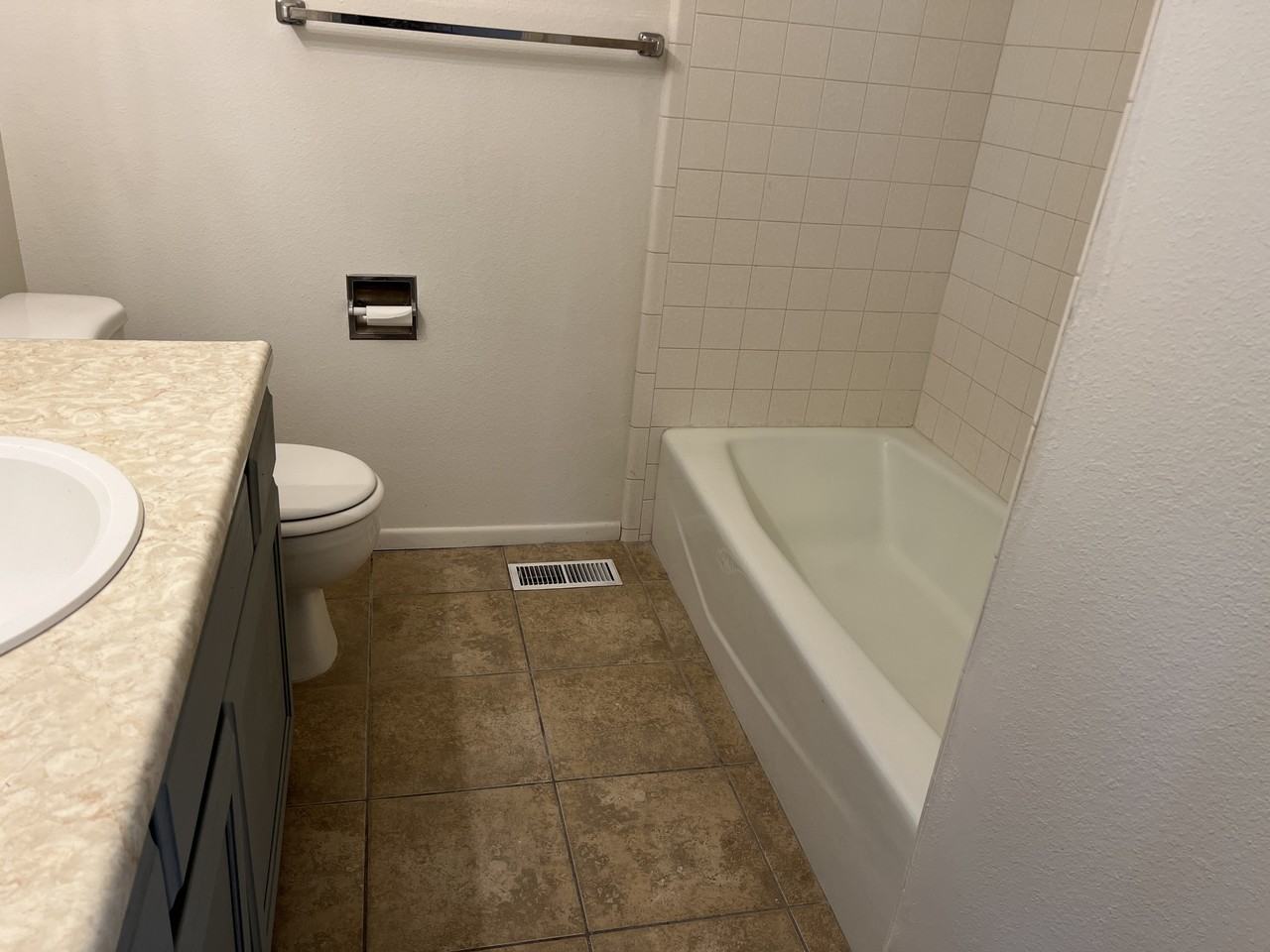 307 N 1st St - Photo 6 of 30