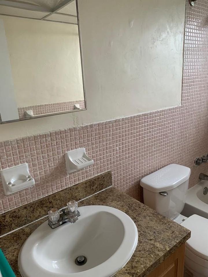 Jaclyn Apartments - Photo 4 of 11