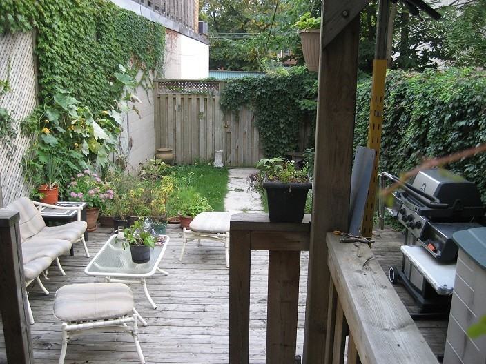 493 Dupont Street #Main - Photo 6 of 6