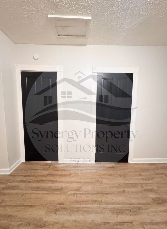 64 Mansfield Ave - Photo 6 of 12