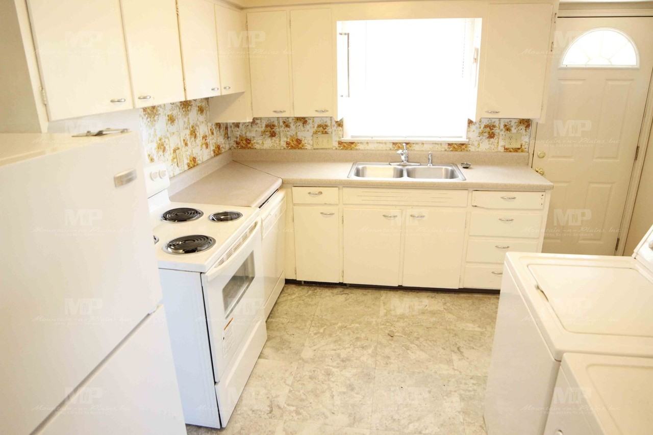 609 W Prospect Rd - Photo 3 of 15