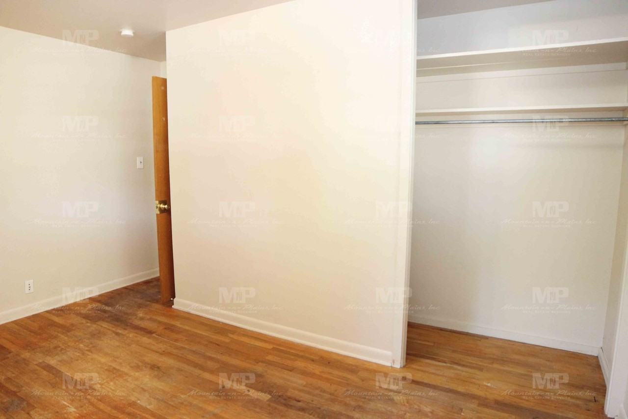 609 W Prospect Rd - Photo 5 of 15