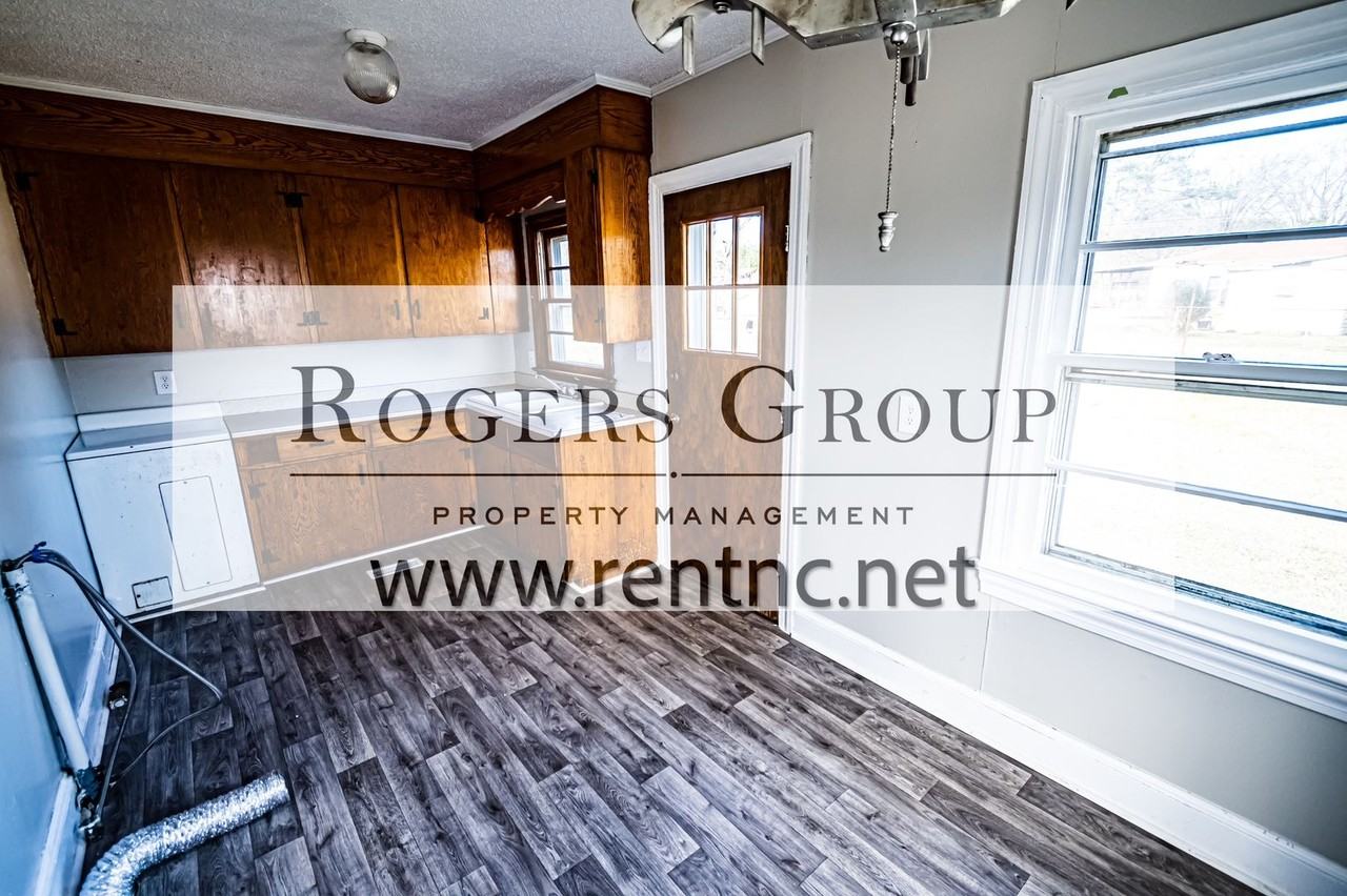 1847 S Clearview Dr - Photo 4 of 8