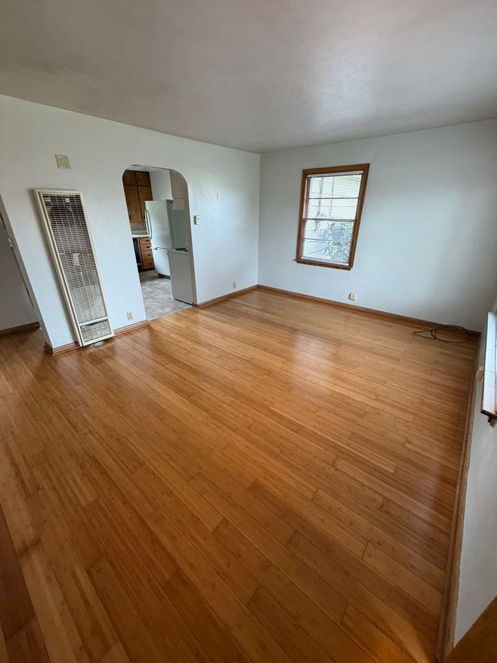 460 S 13th St - Photo 4 of 23