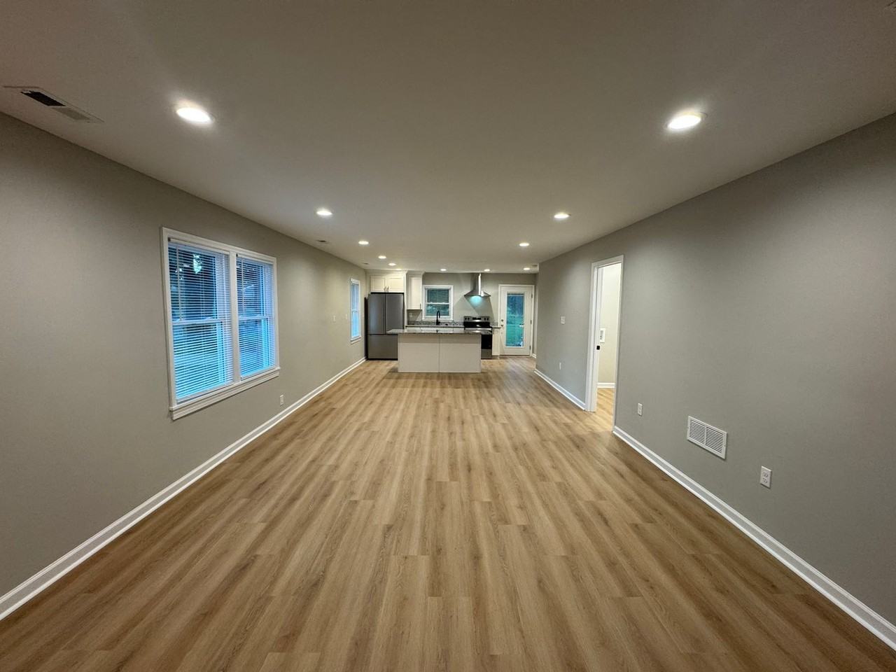 115 Rainbow Dr - Photo 3 of 33