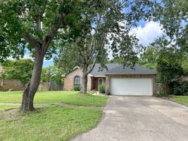 featured image of 2241 Prytania Cir
