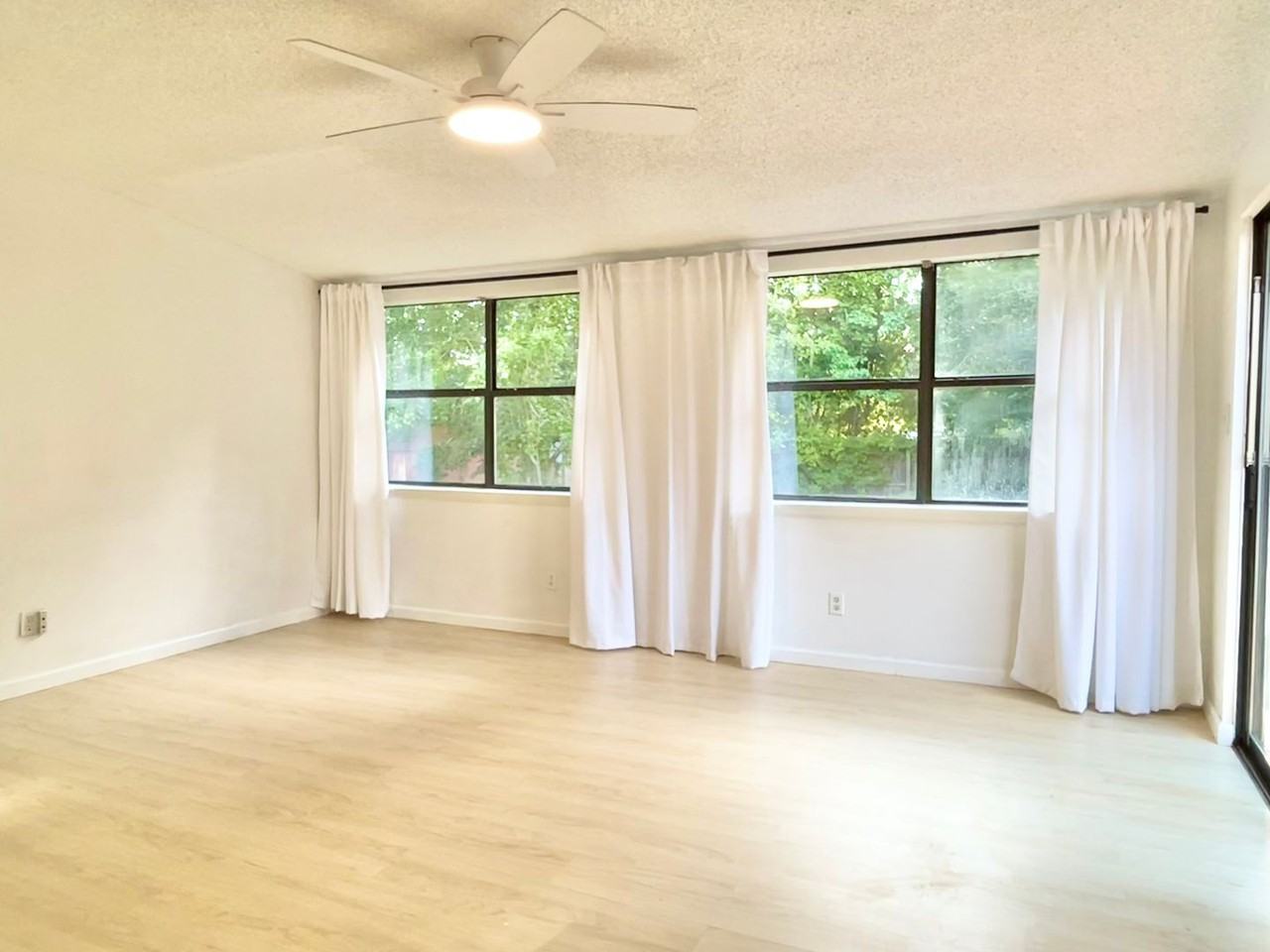 2241 Prytania Cir - Photo 4 of 13