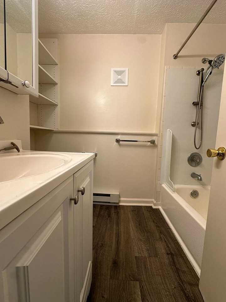 806 S Braddock St - Photo 5 of 6