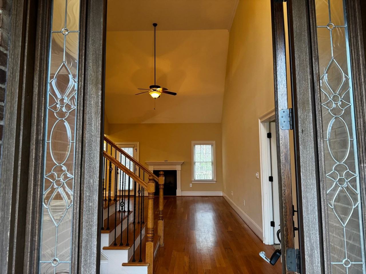 2434 Gateway Ln - Photo 3 of 45