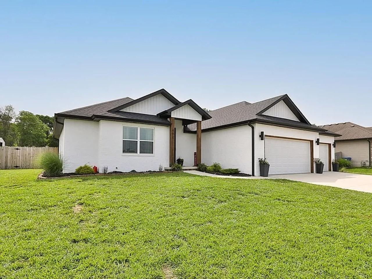 402 Coyote Pass - Photo 3 of 30