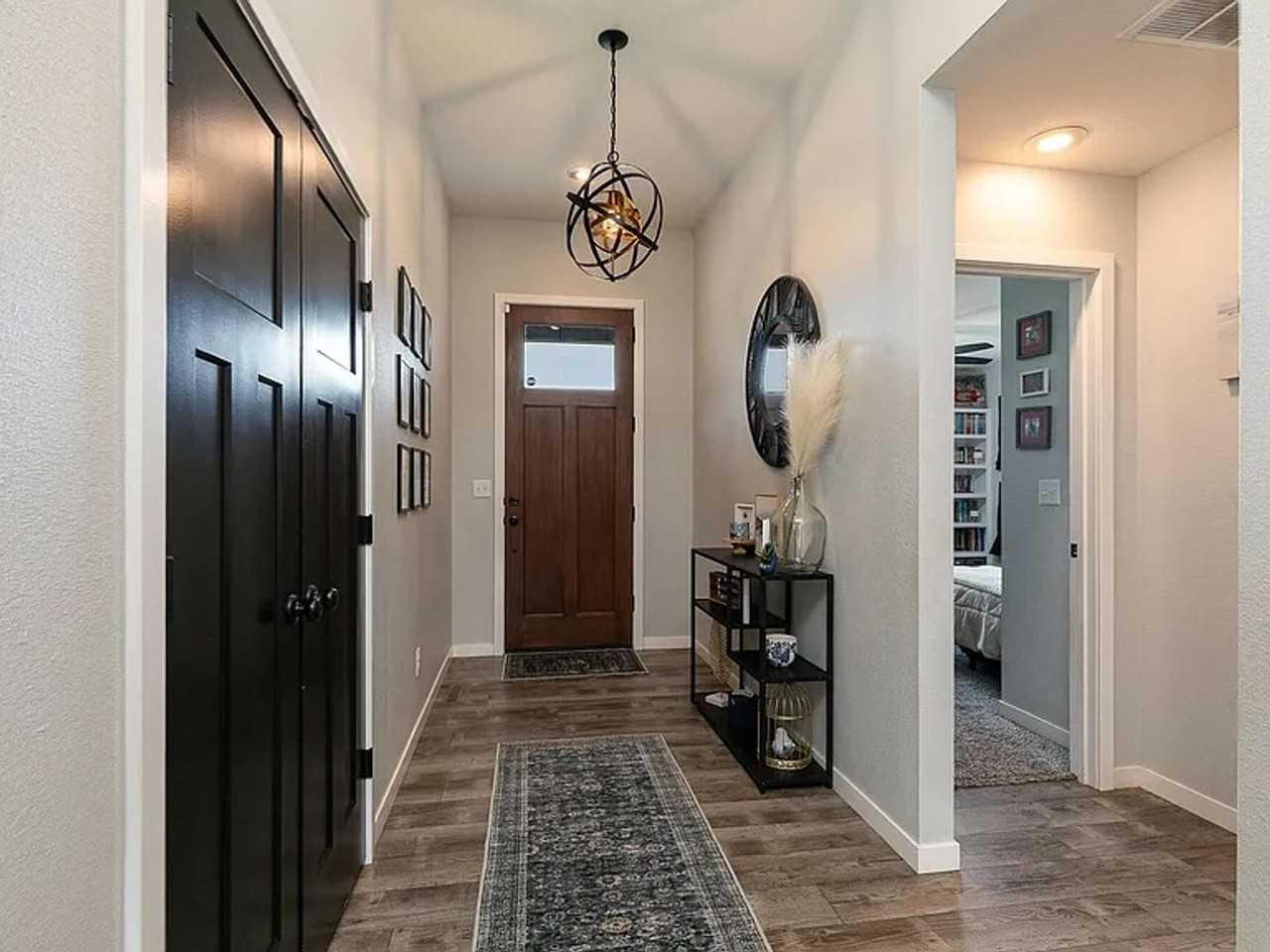 402 Coyote Pass - Photo 6 of 30