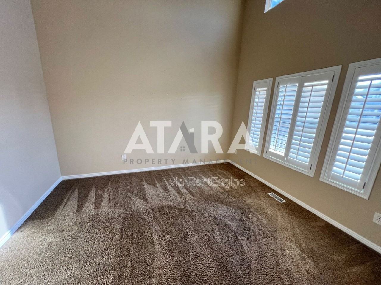 353 E Bellevue Way - Photo 6 of 46