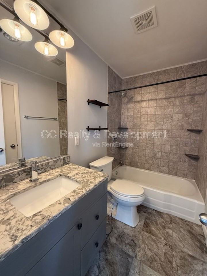 114 Martin Ave - Photo 7 of 17