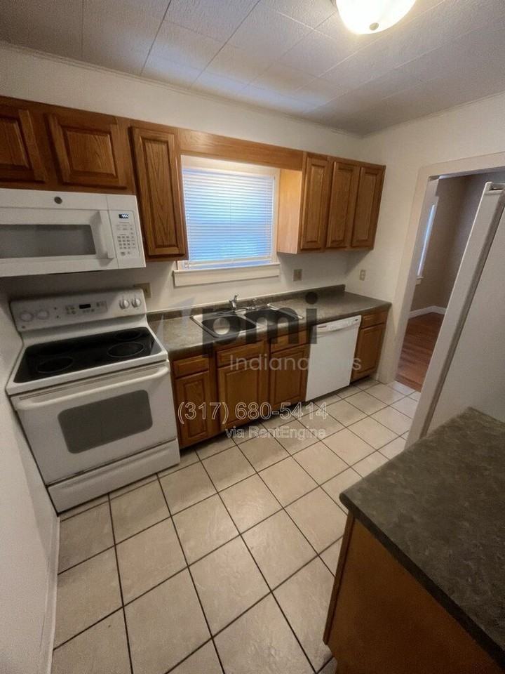 1425 W Washington St - Photo 5 of 50