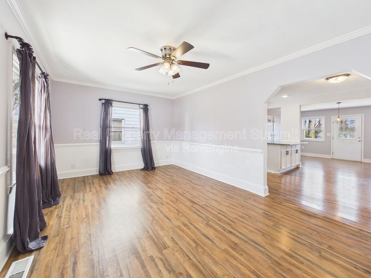 1621 Ohio St - Photo 3 of 22