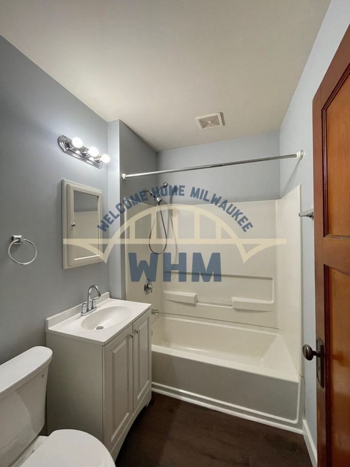 2722 N 48th St - Photo 5 of 7