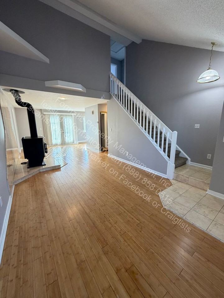 17998 E Bellewood Dr - Photo 3 of 21