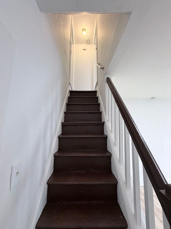 313 Federal St - Photo 3 of 7