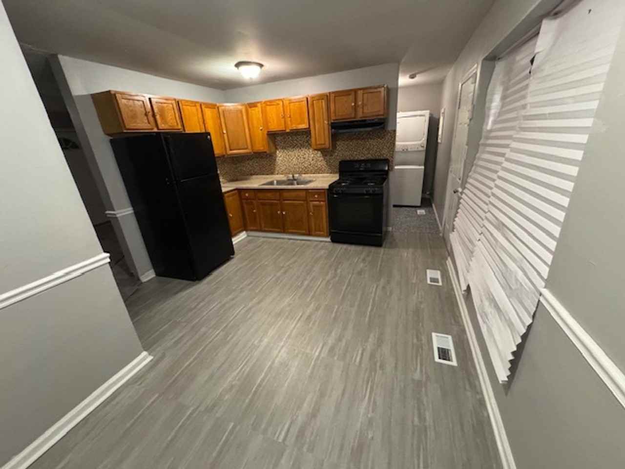 631 Andover St - Photo 2 of 8