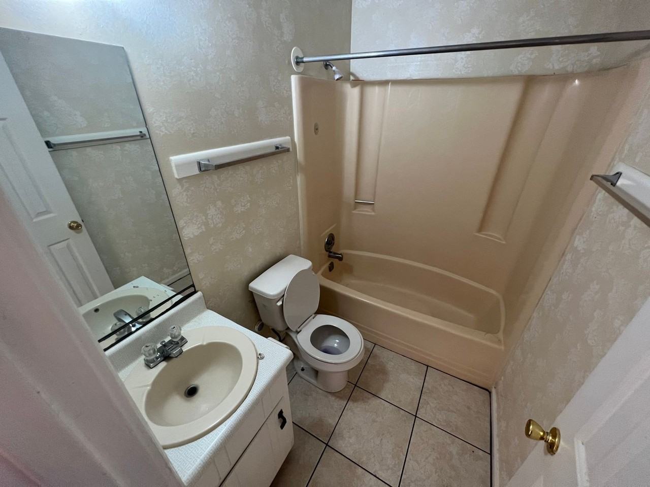 120 Mitchell Cir - Photo 7 of 7