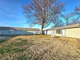 101 E Broadway St #6 - Photo 1 of 1