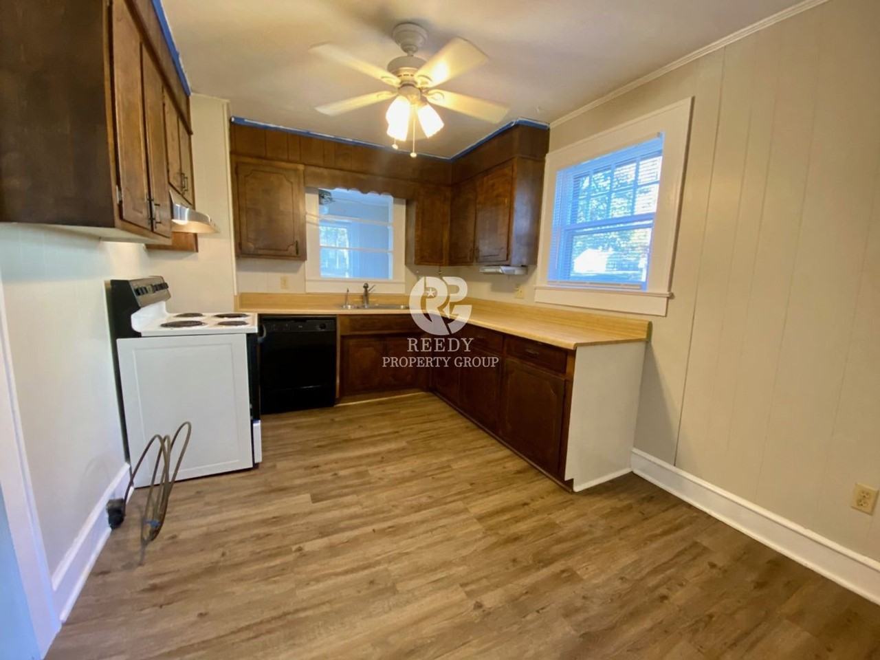 399 Woodside Ln - Photo 3 of 25